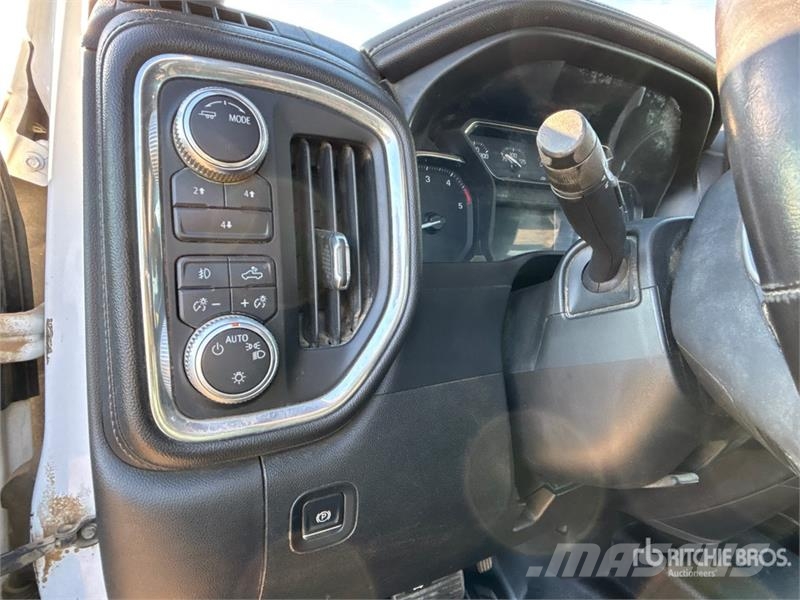 GMC Sierra 2500HD Otros