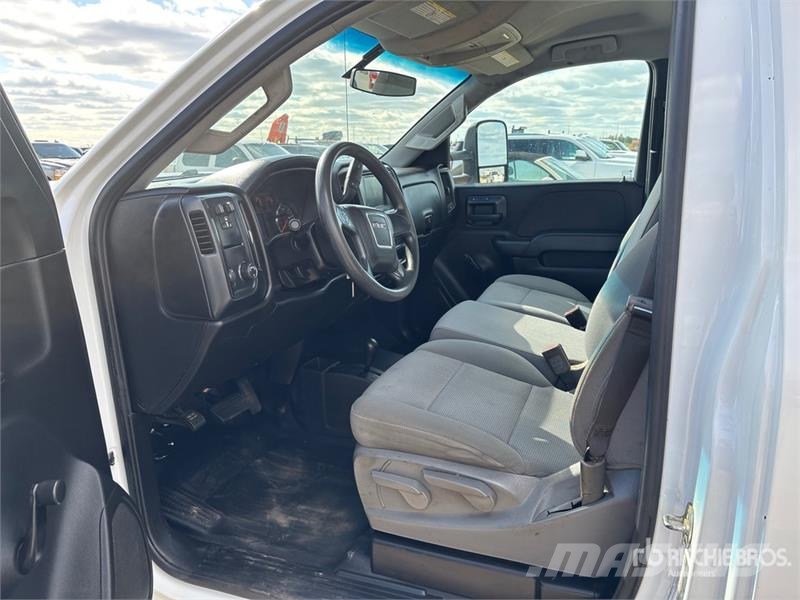 GMC Sierra 2500HD Andre varebiler