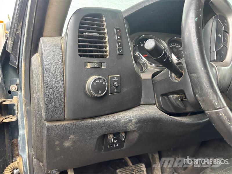 GMC Sierra 2500HD Egyéb