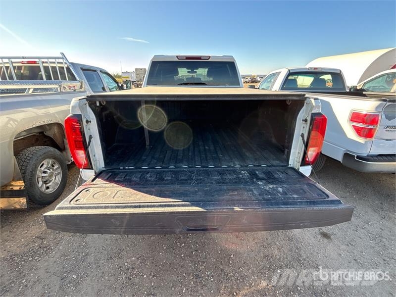 GMC Sierra 2500HD Прочие фургоны