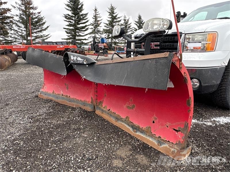 GMC Sierra 2500HD 4x4 Snow Plow Truck Közúti karbantartó haszongépek