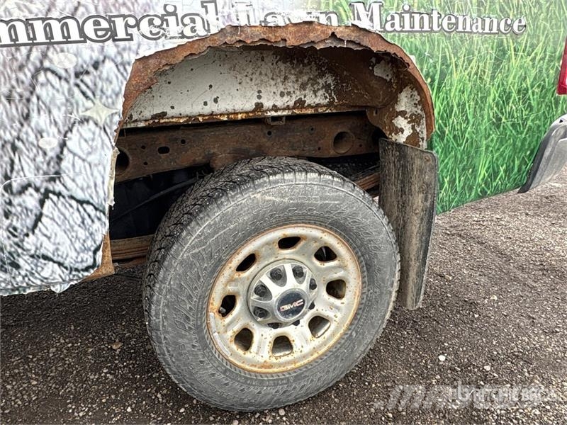 GMC Sierra 2500HD 4x4 Snow Plow Truck Közúti karbantartó haszongépek