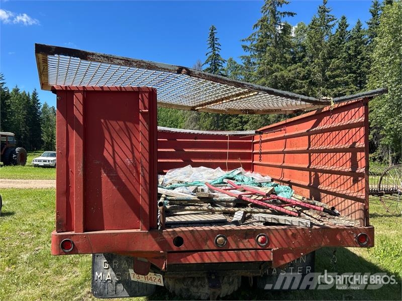 GMC Sierra 35 4x2 Grain Truck Graudu pārvadāšanas mašīnas