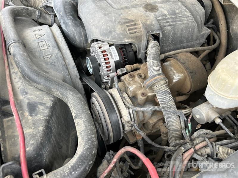 GMC Sierra 3500 Bestelwagens met open laadbak