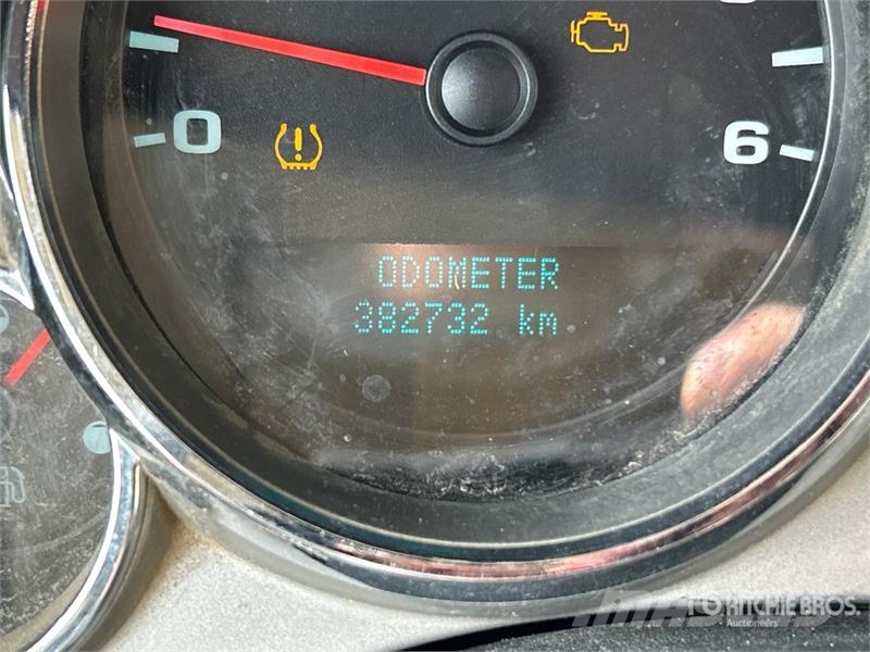 GMC Sierra 3500 Bestelwagens met open laadbak