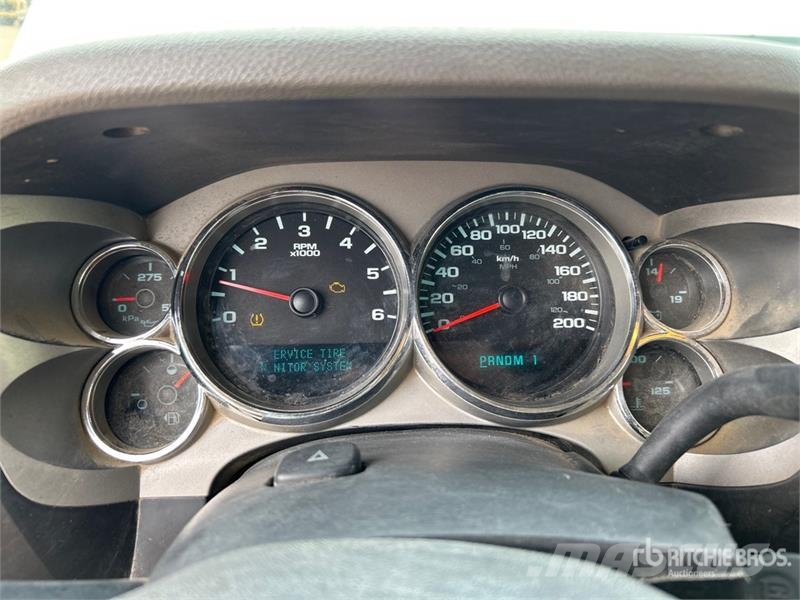 GMC Sierra 3500 Bestelwagens met open laadbak