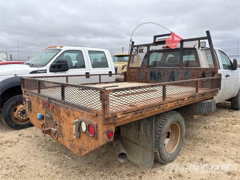 GMC Sierra 3500 플랫베드/드롭사이드 트럭