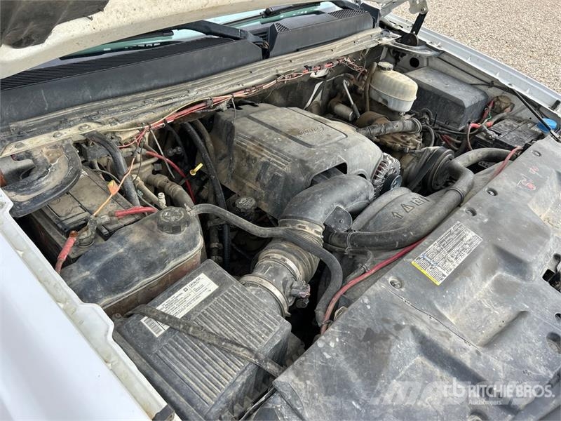 GMC Sierra 3500 Bestelwagens met open laadbak