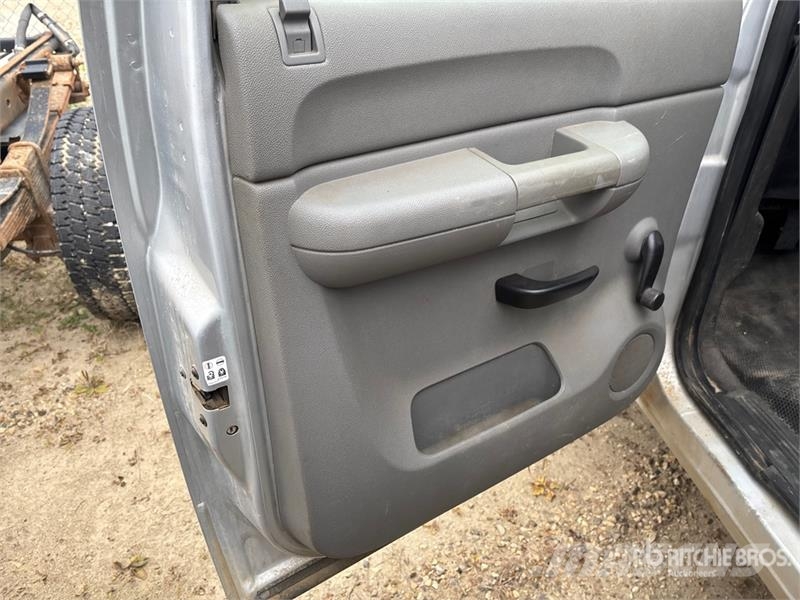 GMC Sierra 3500 플랫베드/드롭사이드 트럭