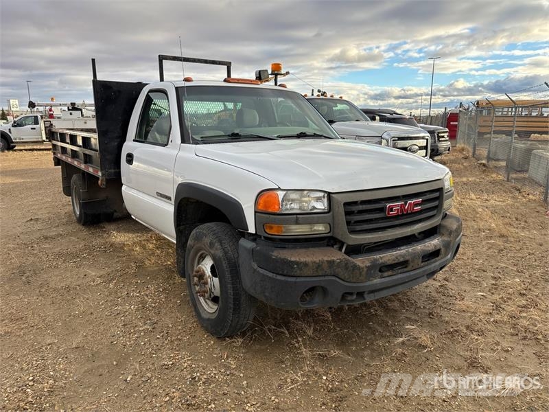 GMC Sierra 3500 4x2 Dump Truck (Inoperable) Billenő teherautók