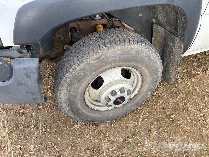 GMC Sierra 3500 4x2 Dump Truck (Inoperable) Billenő teherautók