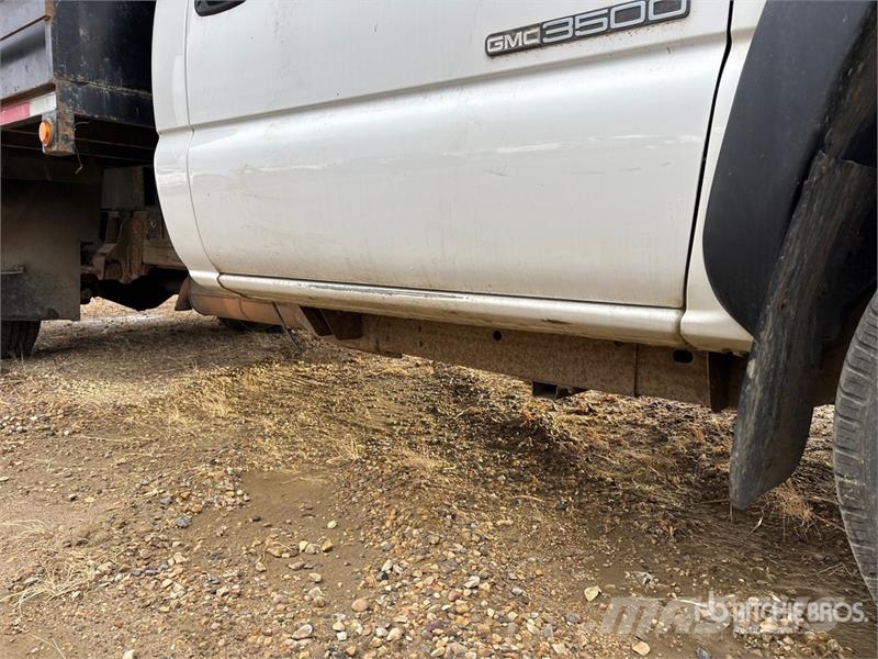 GMC Sierra 3500 4x2 Dump Truck (Inoperable) Billenő teherautók