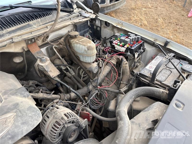 GMC Sierra 3500 4x2 Dump Truck (Inoperable) Billenő teherautók