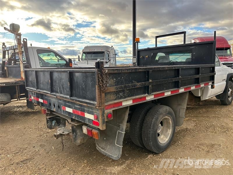 GMC Sierra 3500 4x2 Dump Truck (Inoperable) Billenő teherautók