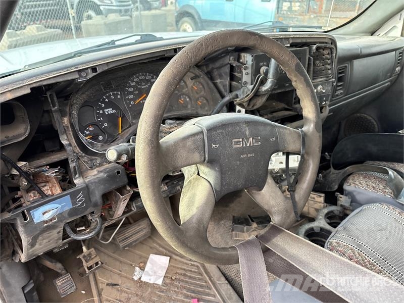GMC Sierra 3500 4x2 Dump Truck (Inoperable) Billenő teherautók