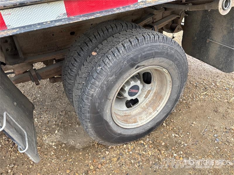 GMC Sierra 3500 4x2 Dump Truck (Inoperable) Billenő teherautók