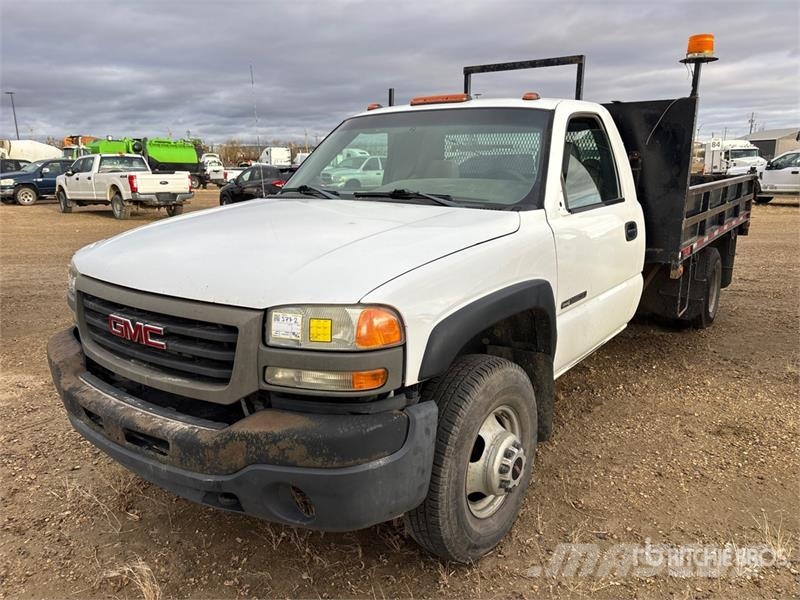 GMC Sierra 3500 4x2 Dump Truck (Inoperable) Billenő teherautók
