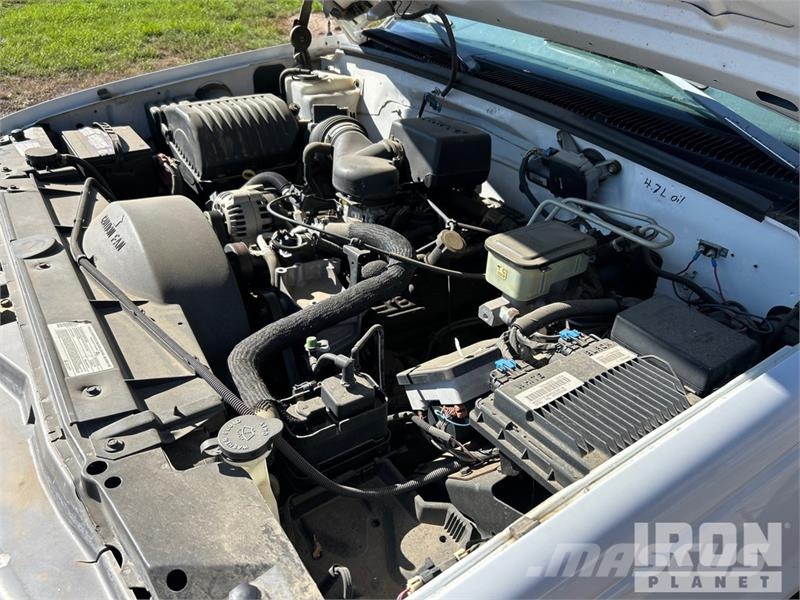 GMC Sierra 3500 4x2 Extended Cab Cab and Chassis Kabīnes un interjers