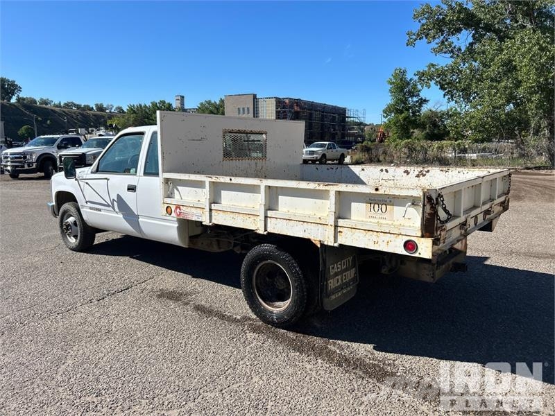 GMC Sierra 3500 4x2 Extended Cab Cab and Chassis Kabīnes un interjers