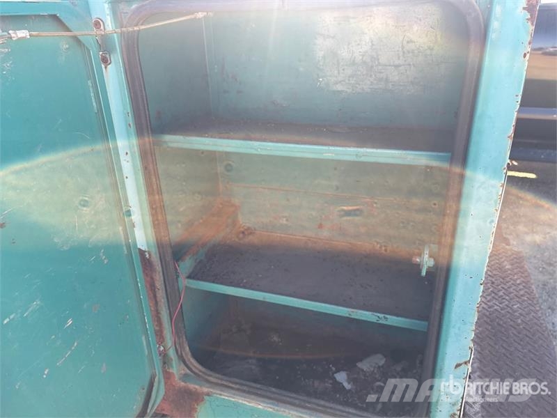 GMC Sierra 3500 SL 4x2 Utility Truck (Inoperable) Pick up/Platou