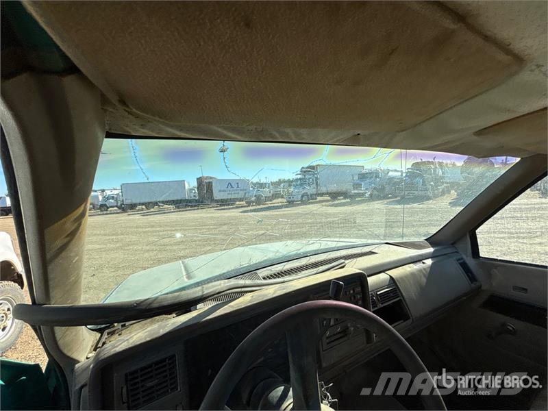 GMC Sierra 3500 SL 4x2 Utility Truck (Inoperable) Pick up/Platou