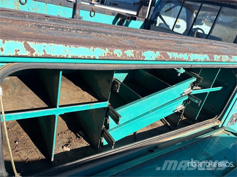 GMC Sierra 3500 SL 4x2 Utility Truck (Inoperable) Pick up/Platou