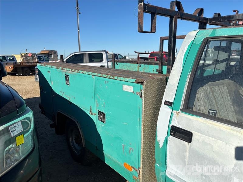 GMC Sierra 3500 SL 4x2 Utility Truck (Inoperable) Pick up/Platou