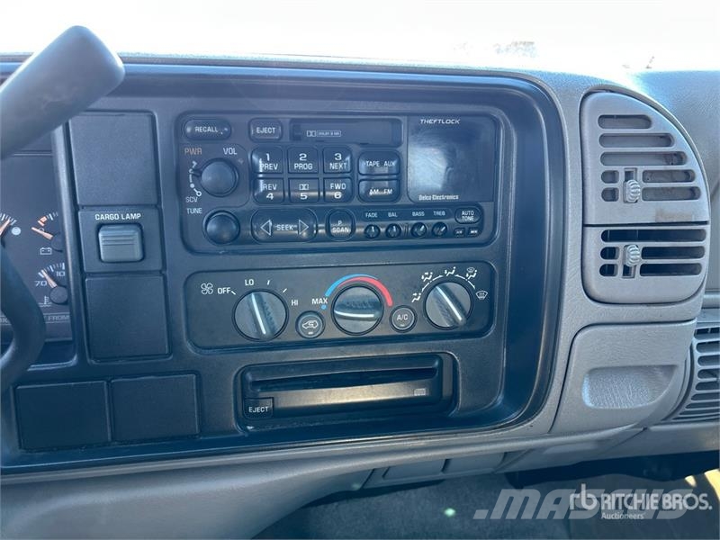 GMC Sierra 3500 SLE 4x4 Crew Cab Pickup Other