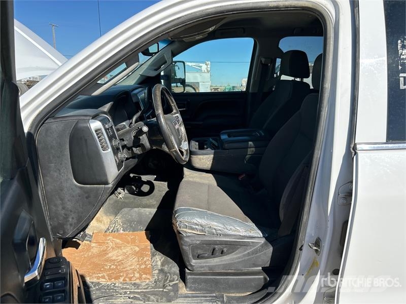 GMC Sierra 3500 SLE 4x4 Extended Cab Pickup Other