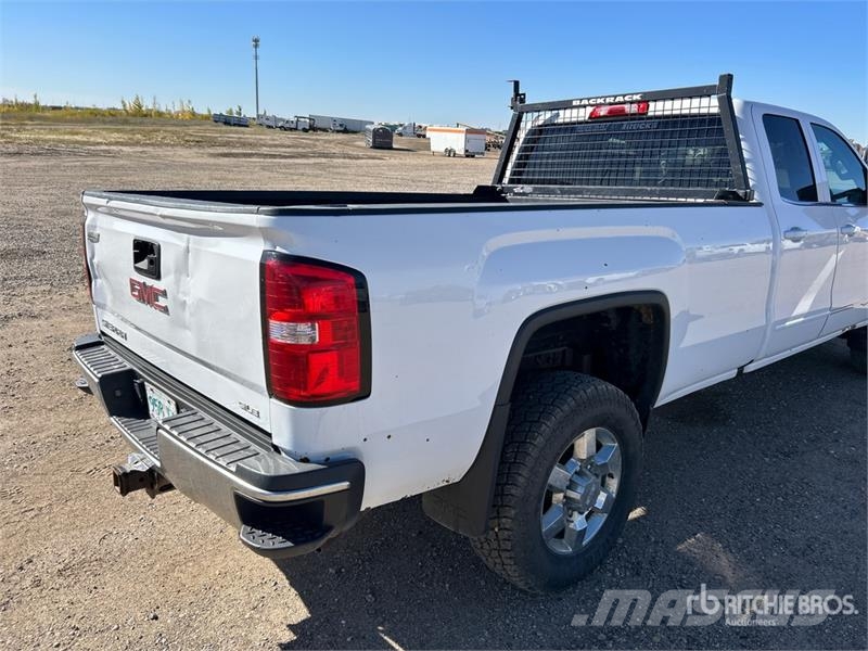 GMC Sierra 3500 SLE 4x4 Extended Cab Pickup Other