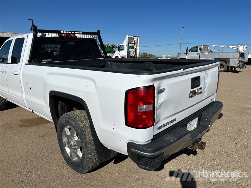 GMC Sierra 3500 SLE 4x4 Extended Cab Pickup Other