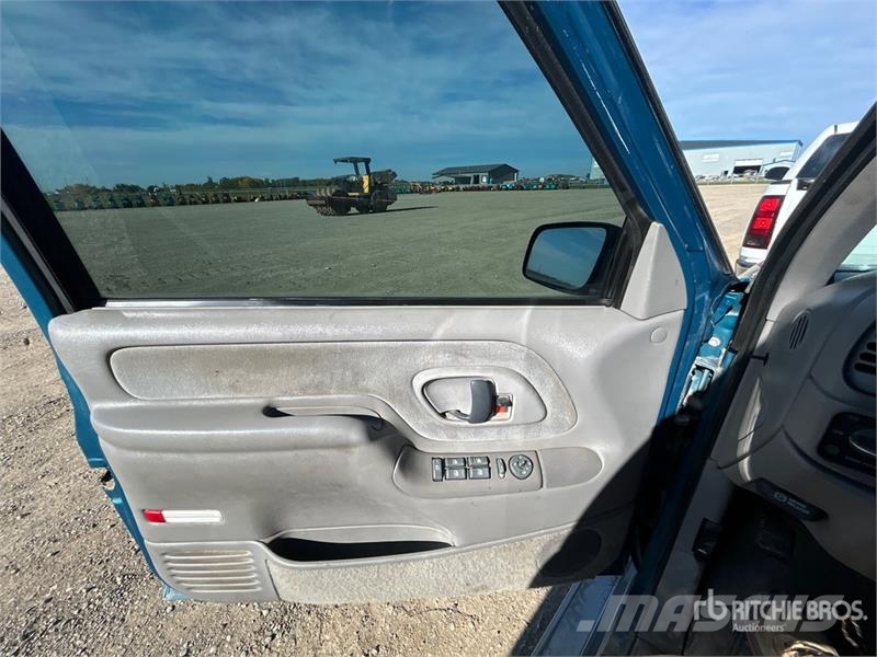 GMC Sierra 3500 SLE 4x4 Crew Cab Pickup Other