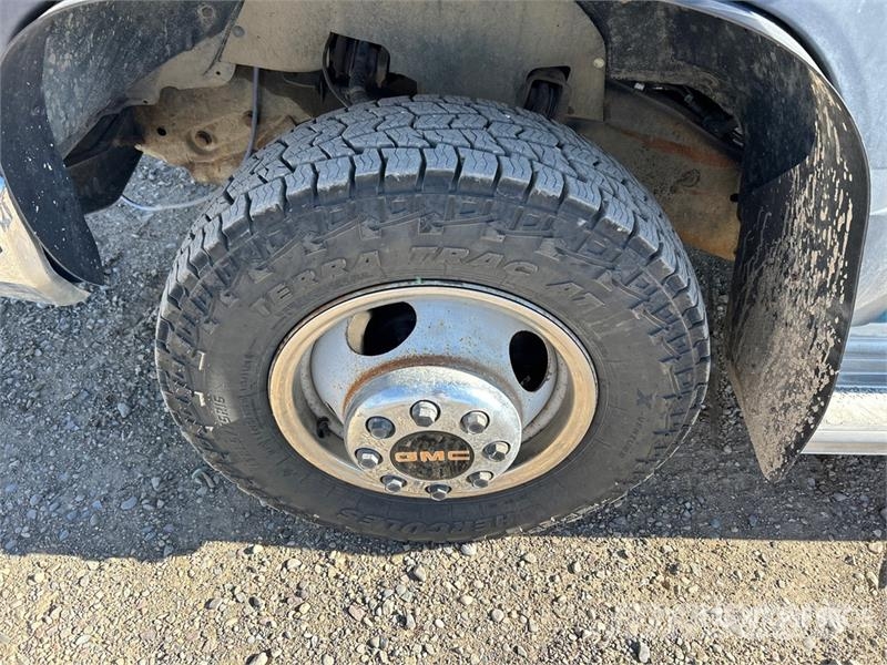 GMC Sierra 3500 SLE 4x4 Crew Cab Pickup Other