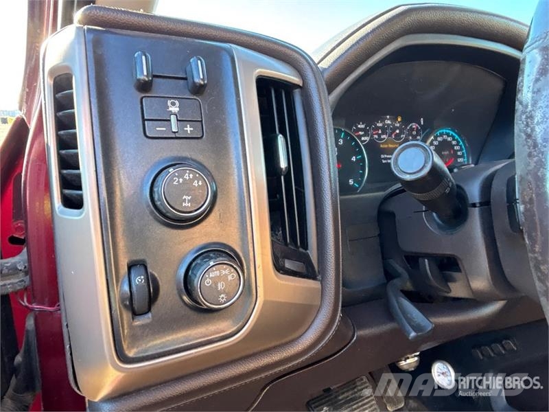 GMC Sierra 3500HD Andere Transporter