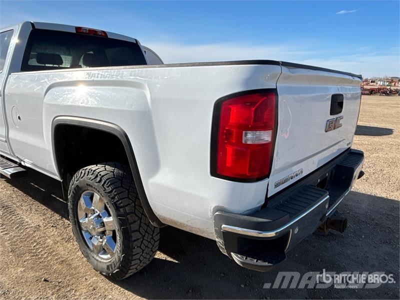 GMC Sierra 3500HD أخرى
