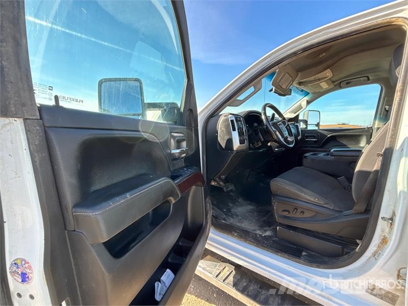 GMC Sierra 3500HD أخرى