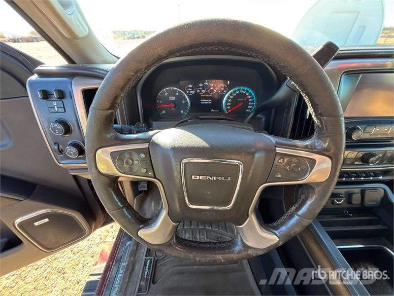 GMC Sierra 3500HD Andere Transporter