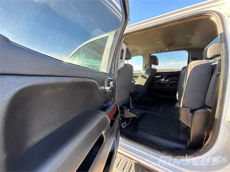 GMC Sierra 3500HD أخرى