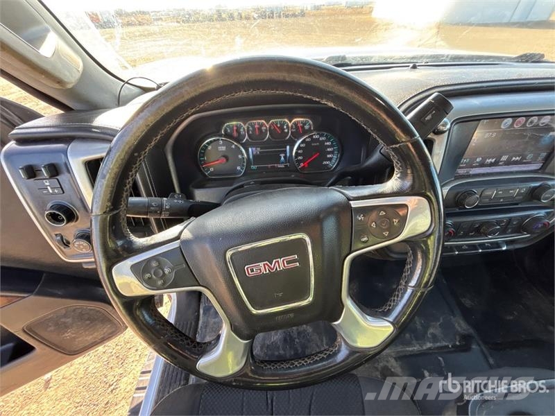GMC Sierra 3500HD أخرى