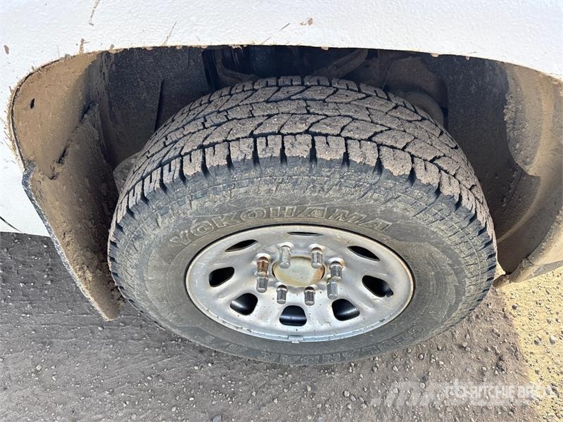 GMC Sierra 3500HD 4x4 Crew Cab Pickup Furgoni altro