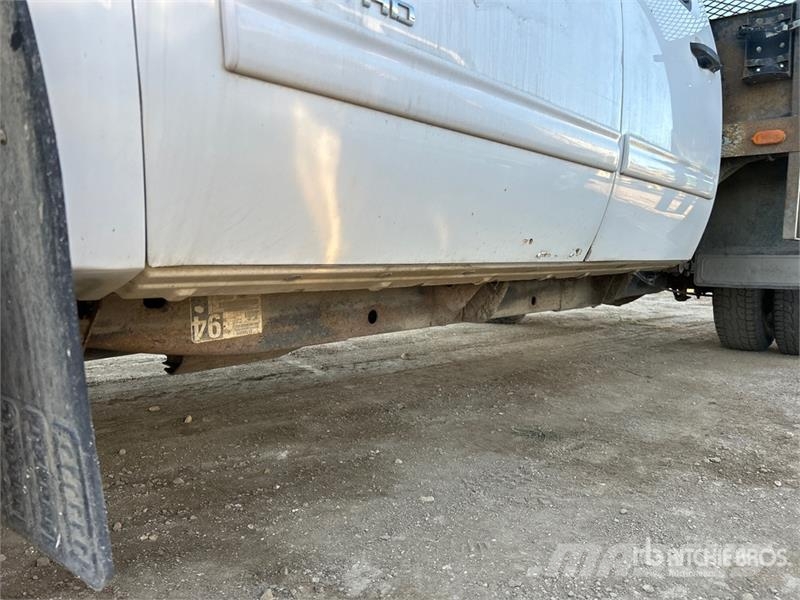 GMC Sierra 3500HD 4x4 Crew Cab Flatbed Truck (Inoperab Φορτηγά Kαρότσα με ανοιγόμενα πλαϊνά