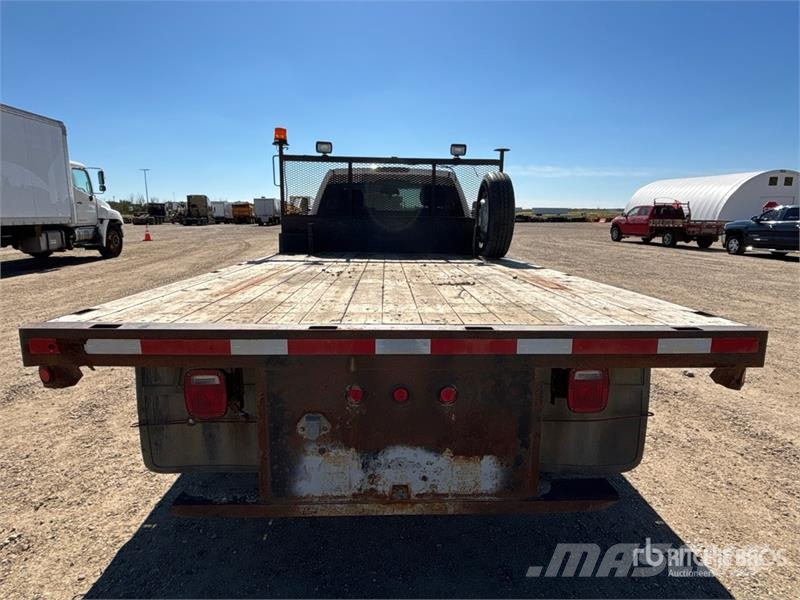 GMC Sierra 3500HD 4x4 Flatbed Truck Camiones plataforma