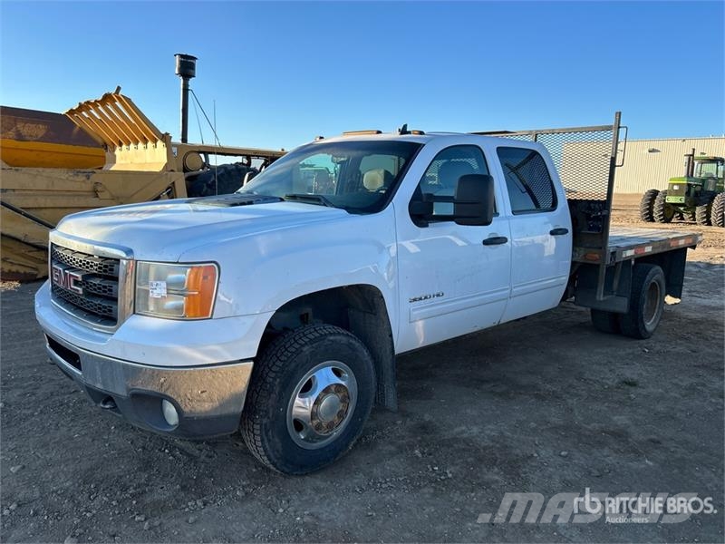 GMC Sierra 3500HD 4x4 Crew Cab Flatbed Truck (Inoperab Φορτηγά Kαρότσα με ανοιγόμενα πλαϊνά