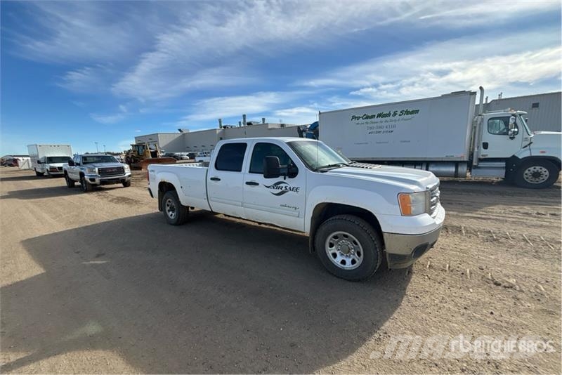 GMC Sierra 3500HD 4x4 Crew Cab Pickup Furgoni altro