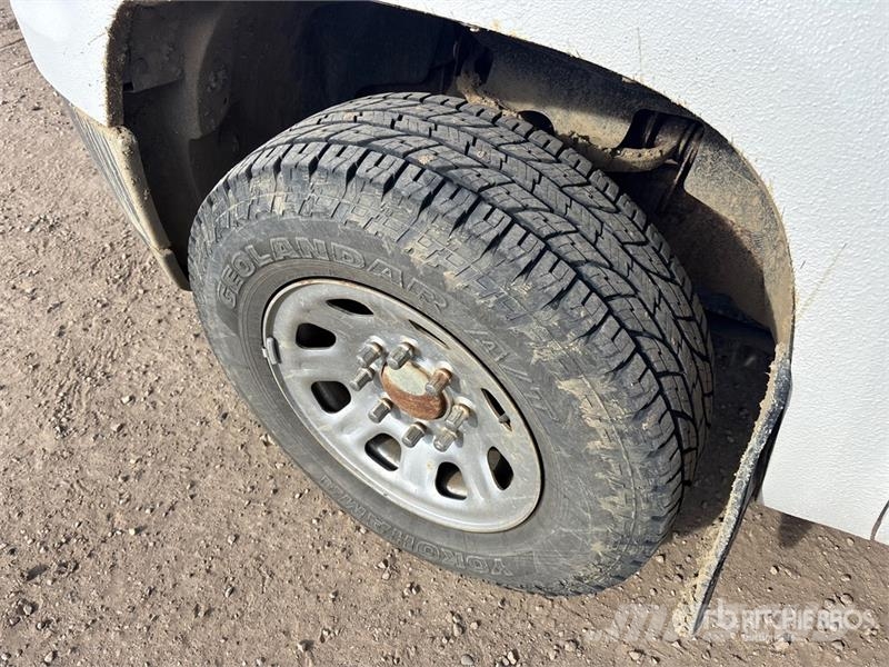 GMC Sierra 3500HD 4x4 Crew Cab Pickup Furgoni altro