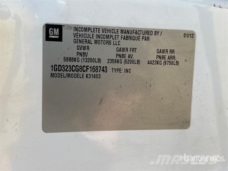 GMC Sierra 3500HD 4x4 Flatbed Truck Camiones plataforma