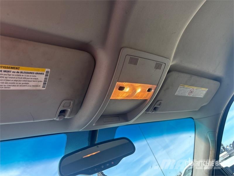 GMC Sierra 3500HD 4x4 Crew Cab Pickup Furgoni altro