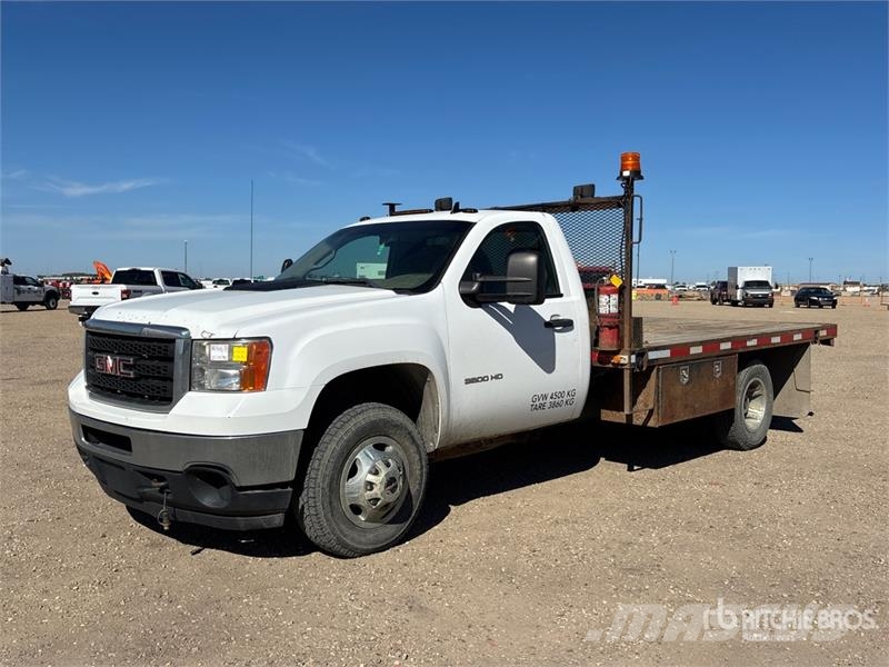 GMC Sierra 3500HD 4x4 Flatbed Truck Camiones plataforma