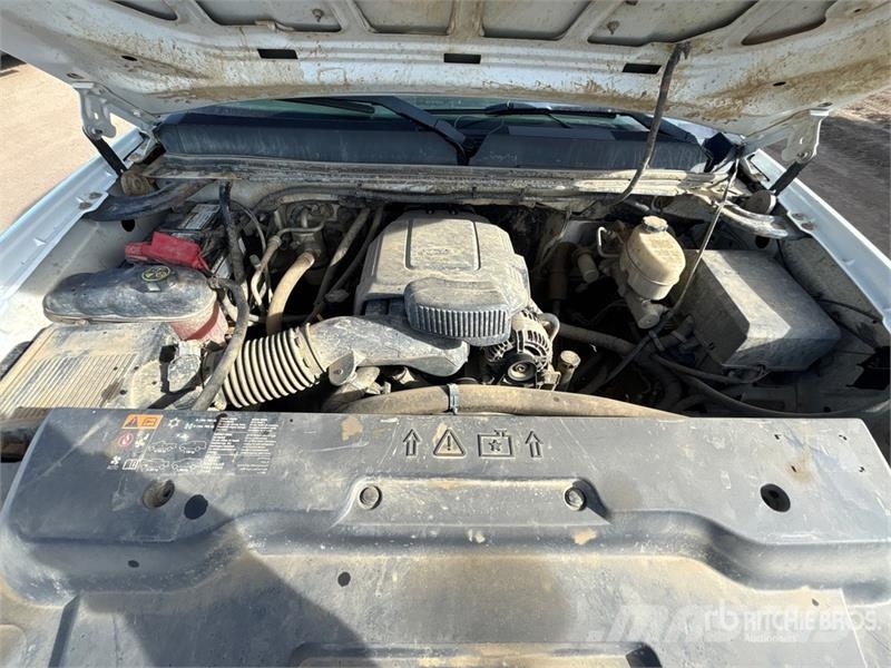 GMC Sierra 3500HD 4x4 Crew Cab Pickup Furgoni altro