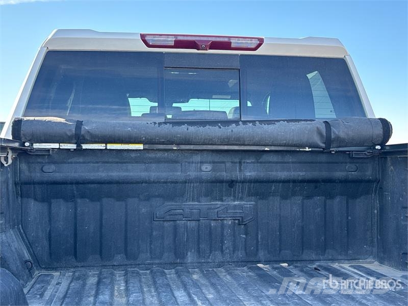 GMC Sierra 3500HD AT4 4x4 Crew Cab Pickup Other